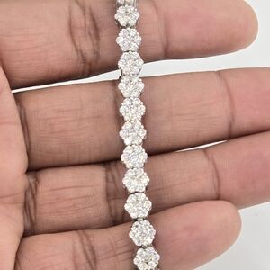 925 Sterling Silver Moissanite Diamond Flower Style Bracelet